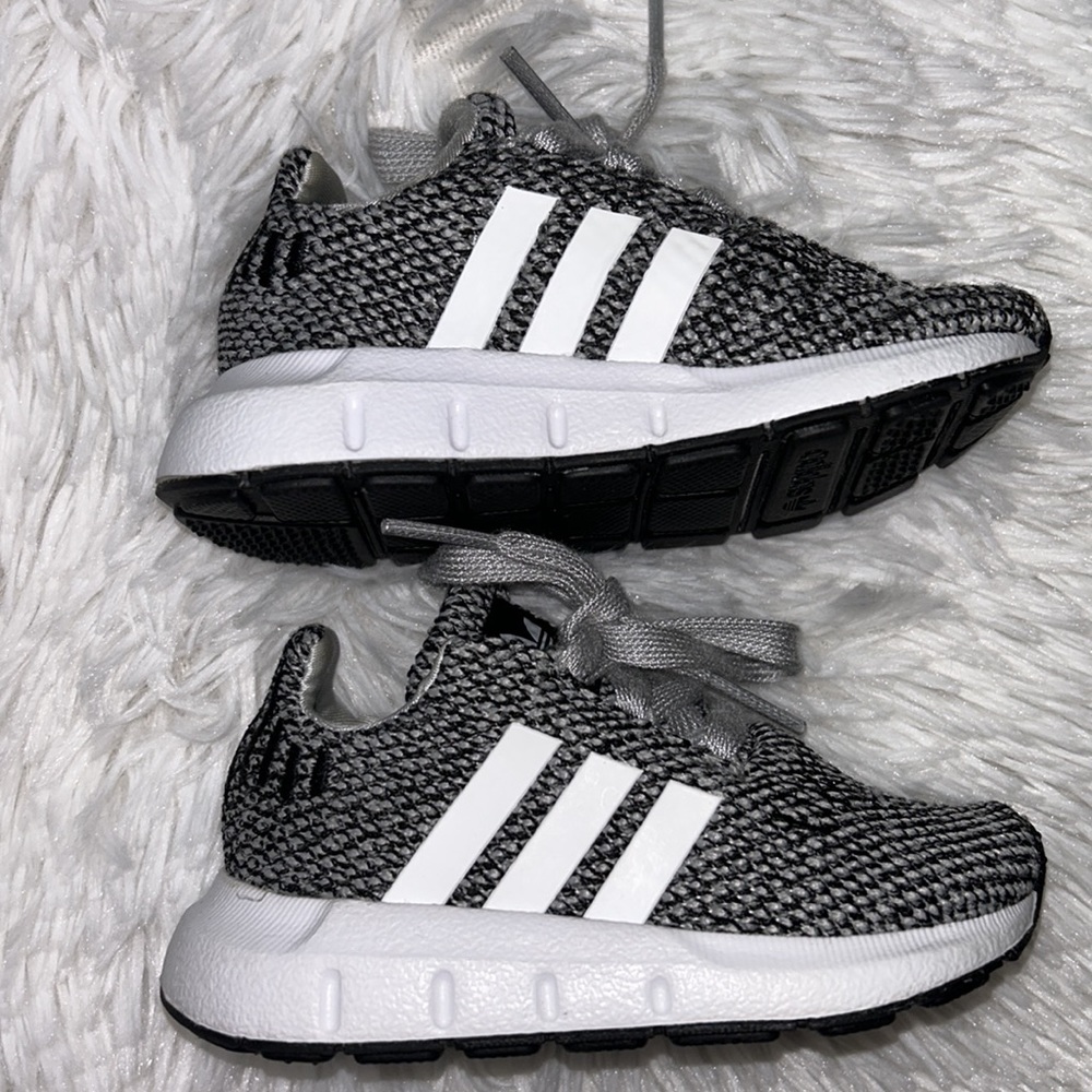 adidas athletic shoes 👟